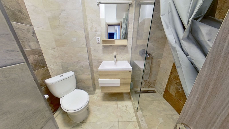 VANZAR APARTAMENT 2 CAMERE SI GARAJ SUBTERAN 