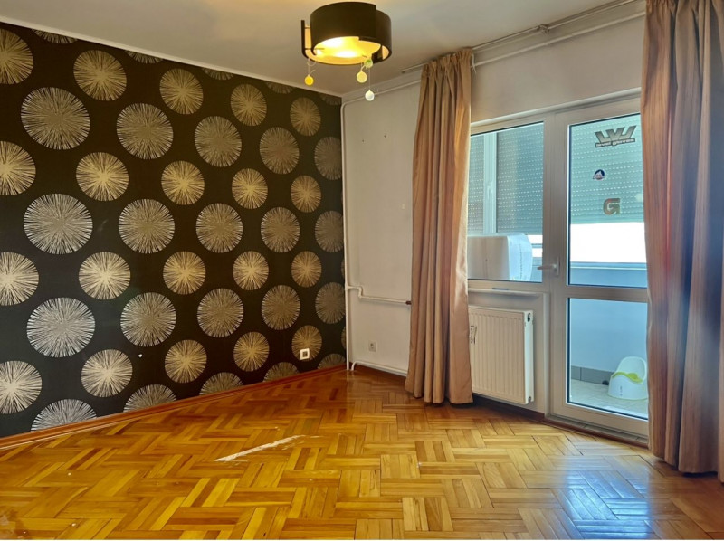 VANZARE APARTAMENT 4 CAMERE DECEBAL  